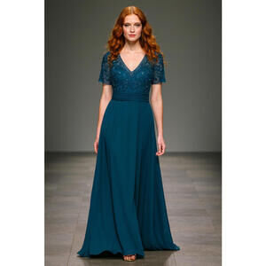 Modest Short Sleeve Embroidered Teal Ball Gown Beaded sz 4 MOB Prom Gala $500